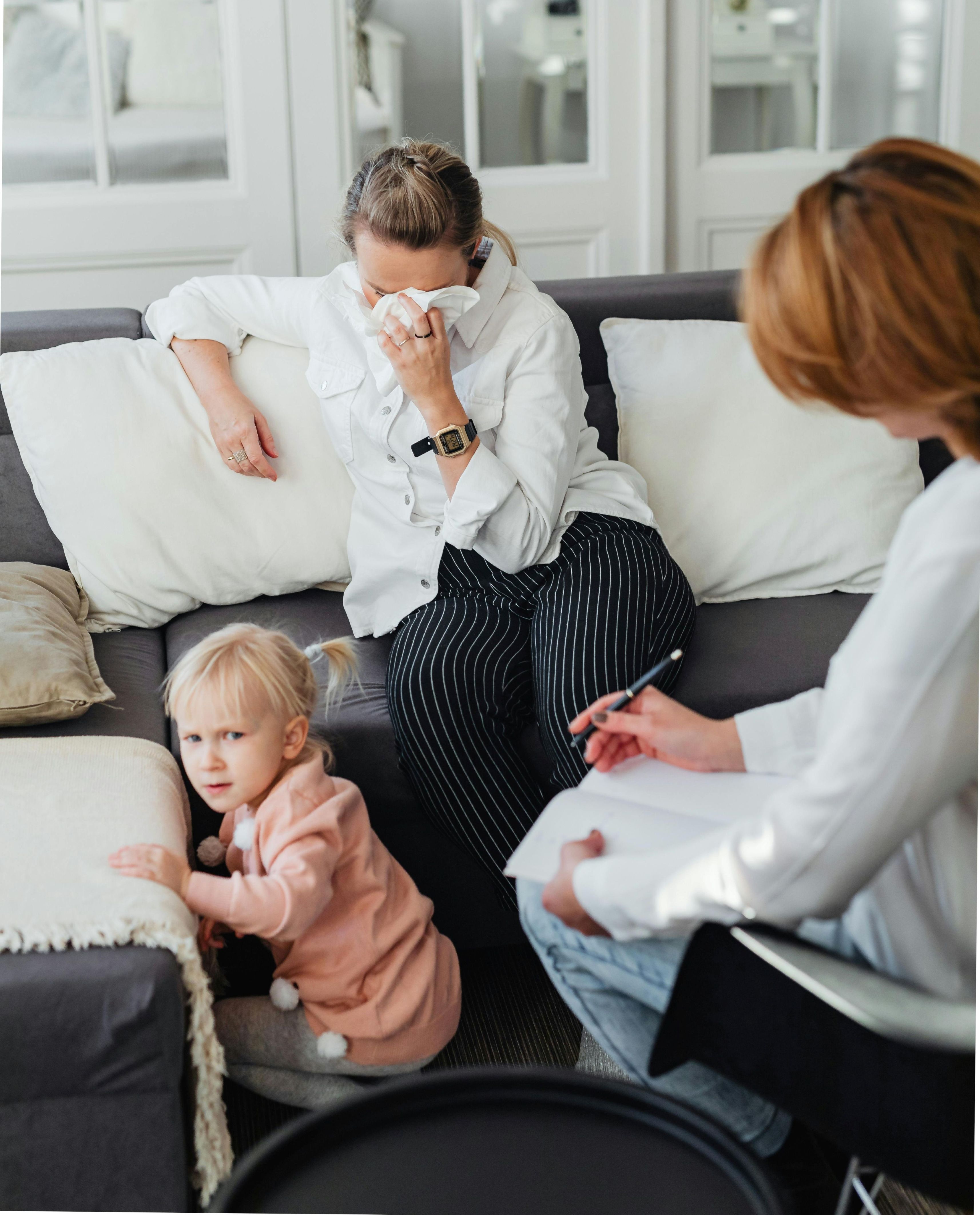 woman taking therapy for motherhood burnout 